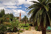 Parlamentsgärten Windhoek mit Christuskirche
